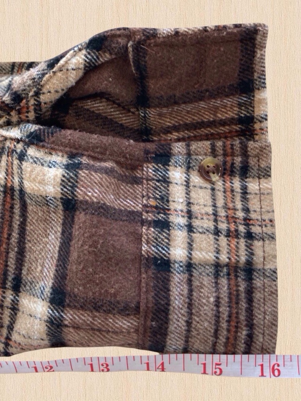 Women's Brown Plaid Teddy Jacket with Back Graphic Sz Large - Picture 7 of 10